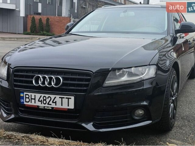 Чорний Ауді А4, об'ємом двигуна 1.8 л та пробігом 260 тис. км за 7500 $, фото 1 на Automoto.ua