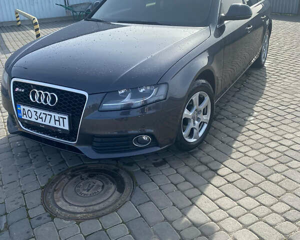 Черный Ауди А4, объемом двигателя 2 л и пробегом 310 тыс. км за 9000 $, фото 1 на Automoto.ua