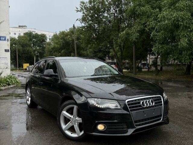 Черный Ауди А4, объемом двигателя 2.7 л и пробегом 400 тыс. км за 4500 $, фото 1 на Automoto.ua