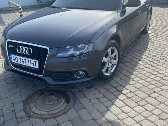 Черный Ауди А4, объемом двигателя 2 л и пробегом 310 тыс. км за 8100 $, фото 1 на Automoto.ua