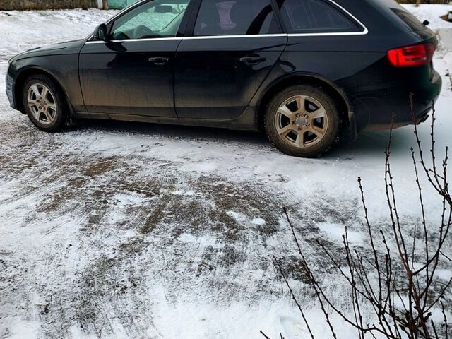 Чорний Ауді А4, об'ємом двигуна 2 л та пробігом 210 тис. км за 8000 $, фото 1 на Automoto.ua