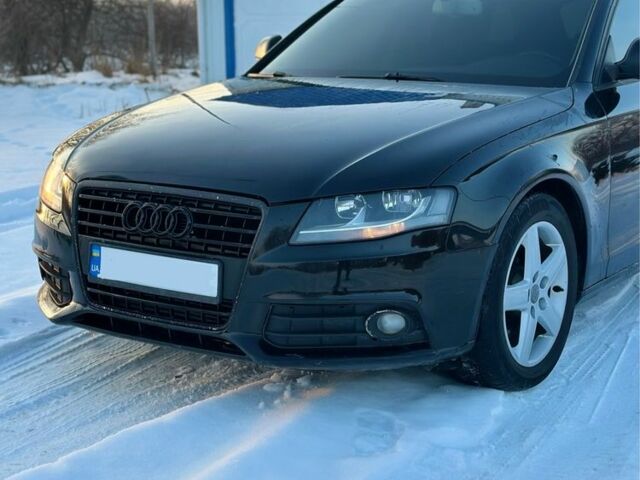 Чорний Ауді А4, об'ємом двигуна 2 л та пробігом 325 тис. км за 7600 $, фото 1 на Automoto.ua