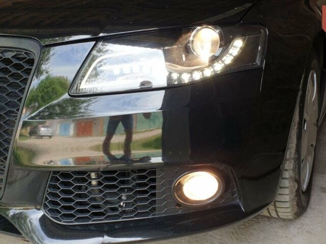 Чорний Ауді А4, об'ємом двигуна 1.8 л та пробігом 212 тис. км за 9200 $, фото 1 на Automoto.ua