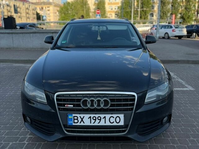 Черный Ауди А4, объемом двигателя 2 л и пробегом 247 тыс. км за 9600 $, фото 1 на Automoto.ua