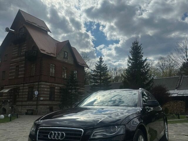 Черный Ауди А4, объемом двигателя 1.98 л и пробегом 246 тыс. км за 8500 $, фото 1 на Automoto.ua