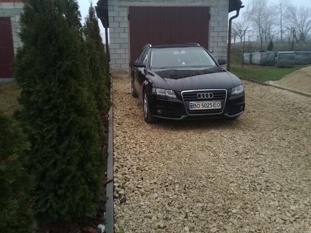 Чорний Ауді А4, об'ємом двигуна 1.8 л та пробігом 256 тис. км за 9500 $, фото 1 на Automoto.ua