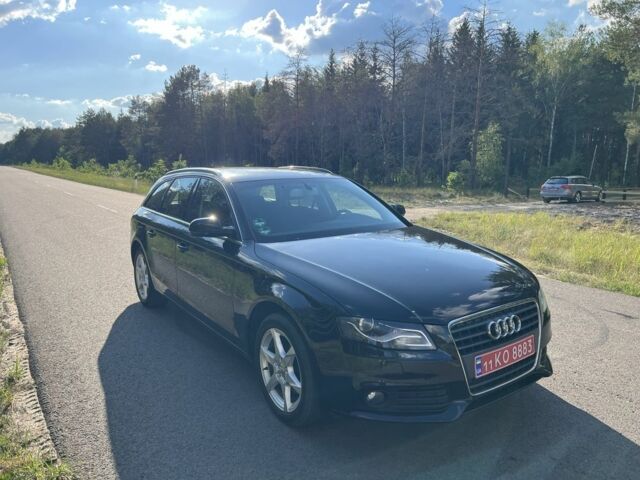 Чорний Ауді А4, об'ємом двигуна 1.8 л та пробігом 240 тис. км за 8200 $, фото 1 на Automoto.ua