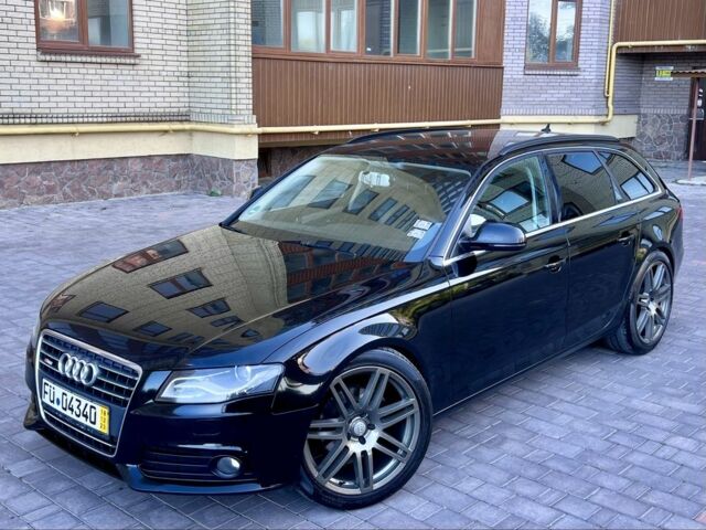 Черный Ауди А4, объемом двигателя 2 л и пробегом 242 тыс. км за 9750 $, фото 1 на Automoto.ua