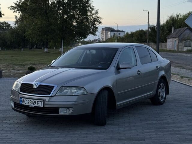 Черный Ауди А4, объемом двигателя 1.8 л и пробегом 259 тыс. км за 4918 $, фото 1 на Automoto.ua