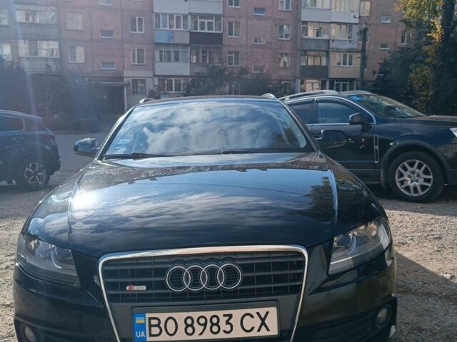 Черный Ауди А4, объемом двигателя 2 л и пробегом 315 тыс. км за 8000 $, фото 1 на Automoto.ua