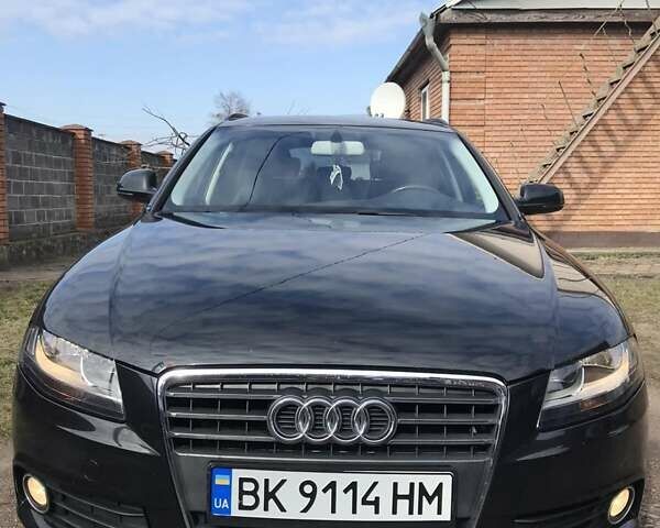 Чорний Ауді А4, об'ємом двигуна 2 л та пробігом 302 тис. км за 11650 $, фото 1 на Automoto.ua