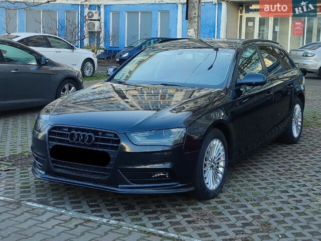 Чорний Ауді А4, об'ємом двигуна 2 л та пробігом 258 тис. км за 11500 $, фото 1 на Automoto.ua