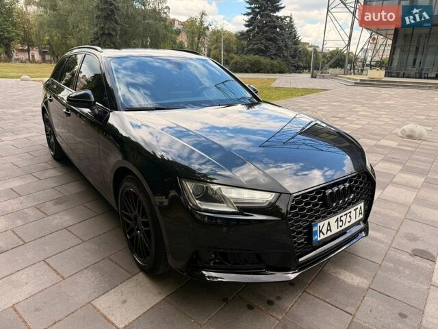 Черный Ауди А4, объемом двигателя 2 л и пробегом 330 тыс. км за 13500 $, фото 1 на Automoto.ua