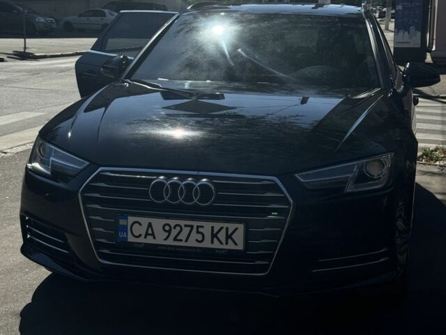 Чорний Ауді А4, об'ємом двигуна 2 л та пробігом 296 тис. км за 15500 $, фото 1 на Automoto.ua