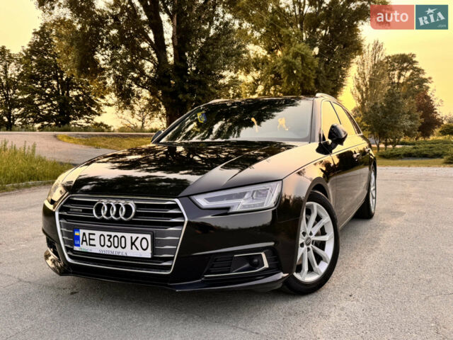 Черный Ауди А4, объемом двигателя 2.97 л и пробегом 220 тыс. км за 21000 $, фото 1 на Automoto.ua
