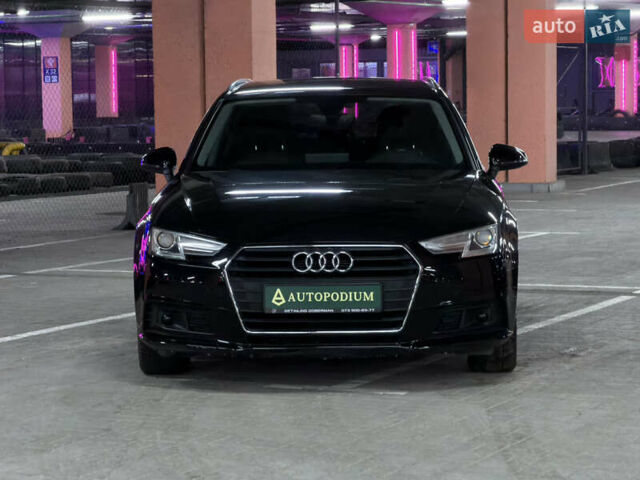 Черный Ауди А4, объемом двигателя 2 л и пробегом 218 тыс. км за 19500 $, фото 1 на Automoto.ua