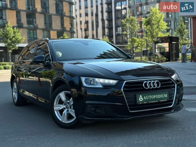 Чорний Ауді А4, об'ємом двигуна 2 л та пробігом 218 тис. км за 15700 $, фото 1 на Automoto.ua