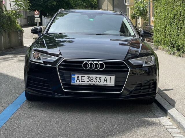 Чорний Ауді А4, об'ємом двигуна 2 л та пробігом 295 тис. км за 13500 $, фото 1 на Automoto.ua