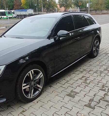 Черный Ауди А4, объемом двигателя 2 л и пробегом 225 тыс. км за 21000 $, фото 1 на Automoto.ua