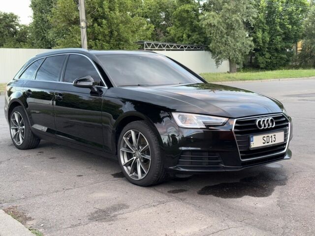Черный Ауди А4, объемом двигателя 2 л и пробегом 284 тыс. км за 18500 $, фото 1 на Automoto.ua