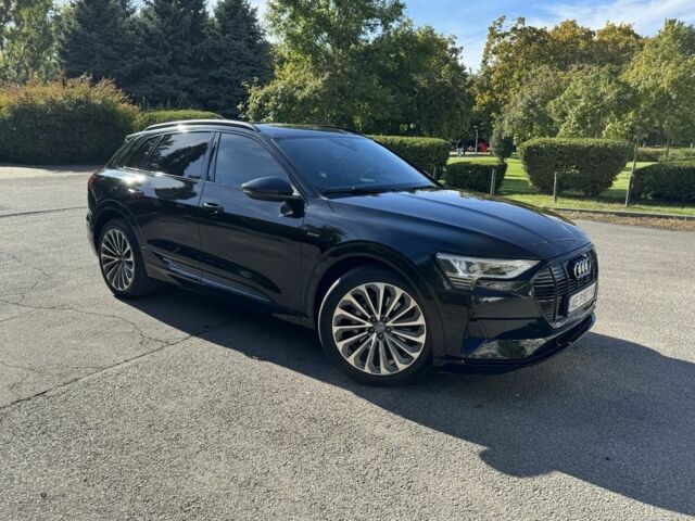 Ауди А4 2019 в Днепре (Днепропетровске) на Automoto.ua Черный Ауди А4, объемом двигателя 0 л и пробегом 160 тыс. км за 27000 $, фото 1 на Automoto.ua