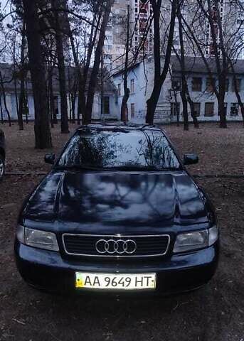 Фіолетовий Ауді А4, об'ємом двигуна 1.6 л та пробігом 300 тис. км за 4200 $, фото 1 на Automoto.ua