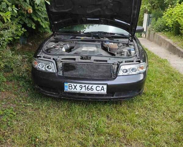 Коричневый Ауди А4, объемом двигателя 2.6 л и пробегом 335 тыс. км за 4200 $, фото 1 на Automoto.ua