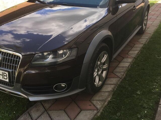 Коричневий Ауді А4, об'ємом двигуна 2 л та пробігом 365 тис. км за 10990 $, фото 1 на Automoto.ua
