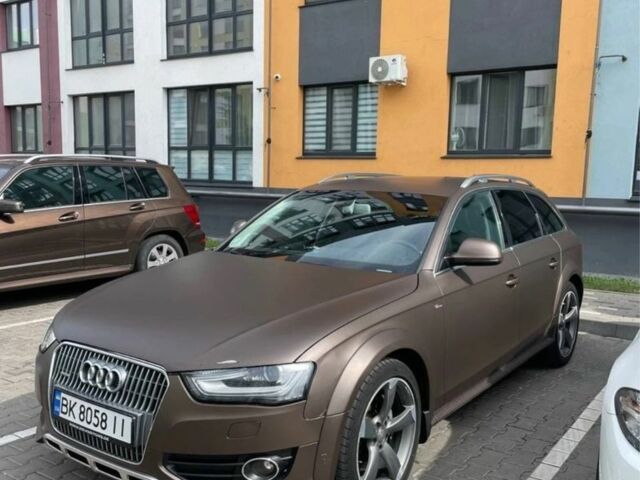 Коричневый Ауди А4, объемом двигателя 2 л и пробегом 240 тыс. км за 14500 $, фото 1 на Automoto.ua