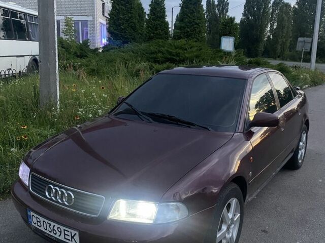 Красный Ауди А4, объемом двигателя 2.6 л и пробегом 360 тыс. км за 2999 $, фото 1 на Automoto.ua