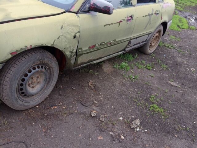 Красный Ауди А4, объемом двигателя 0 л и пробегом 200 тыс. км за 25000 $, фото 1 на Automoto.ua