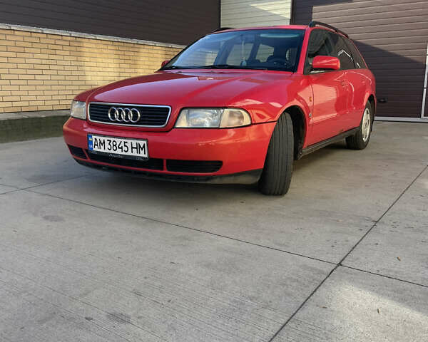 Красный Ауди А4, объемом двигателя 1.8 л и пробегом 420 тыс. км за 2700 $, фото 1 на Automoto.ua