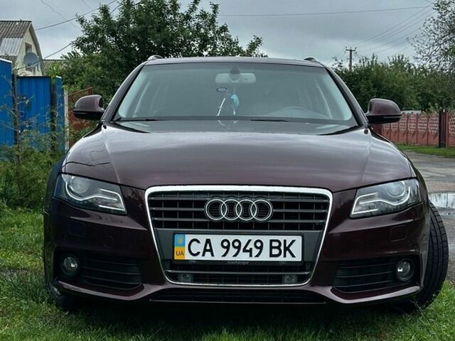 Червоний Ауді А4, об'ємом двигуна 1.8 л та пробігом 250 тис. км за 9200 $, фото 1 на Automoto.ua