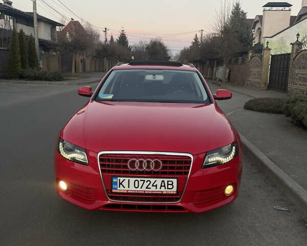 Ауди А4 2011 в Киеве на Automoto.ua Красный Ауди А4, объемом двигателя 1.97 л и пробегом 323 тыс. км за 9000 $, фото 1 на Automoto.ua