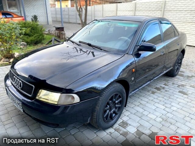 Ауди А4, объемом двигателя 2.6 л и пробегом 250 тыс. км за 3000 $, фото 1 на Automoto.ua
