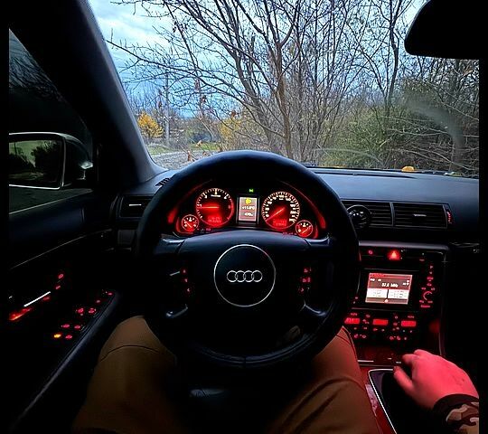 Ауди А4, объемом двигателя 2.5 л и пробегом 0 тыс. км за 5000 $, фото 1 на Automoto.ua