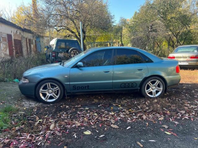 Ауди А4 2002 в Славянске на Automoto.ua Ауди А4, объемом двигателя 2.4 л и пробегом 237 тыс. км за 2732 $, фото 1 на Automoto.ua