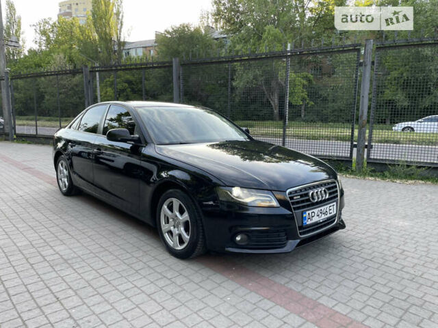 Ауди А4, объемом двигателя 2 л и пробегом 177 тыс. км за 9999 $, фото 1 на Automoto.ua