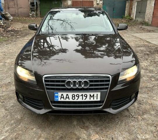 Ауди А4, объемом двигателя 2 л и пробегом 196 тыс. км за 14000 $, фото 1 на Automoto.ua