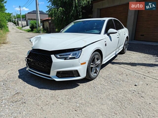 Ауди А4, объемом двигателя 2 л и пробегом 127 тыс. км за 12800 $, фото 1 на Automoto.ua