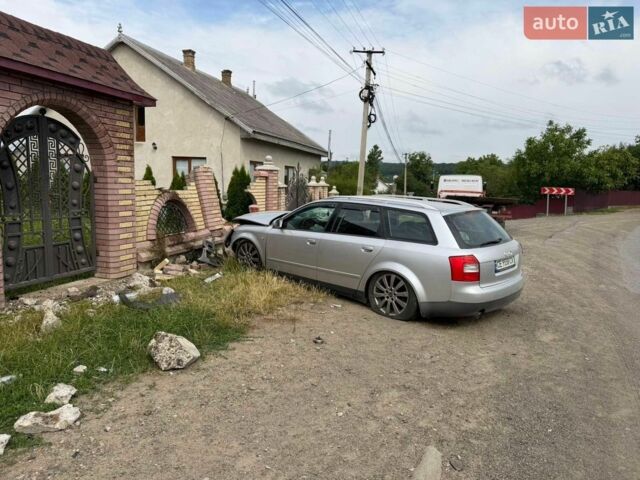 Ауди А4, объемом двигателя 1.98 л и пробегом 260 тыс. км за 1100 $, фото 1 на Automoto.ua