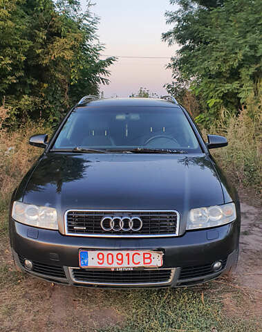 Ауді А4, об'ємом двигуна 2.5 л та пробігом 420 тис. км за 3597 $, фото 1 на Automoto.ua
