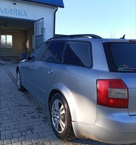 Ауди А4, объемом двигателя 2.5 л и пробегом 300 тыс. км за 3900 $, фото 1 на Automoto.ua