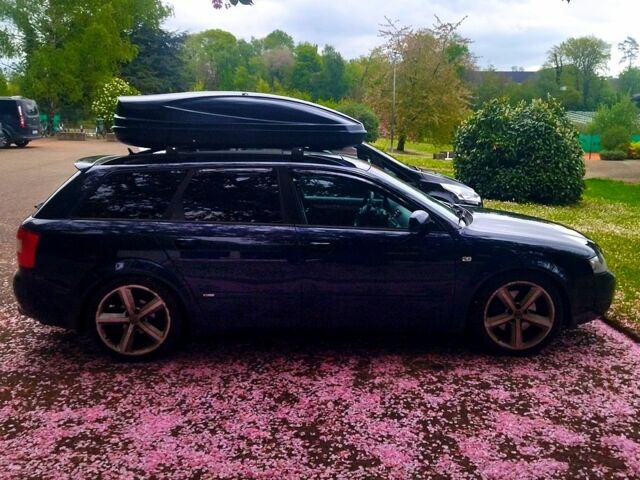 Ауди А4, объемом двигателя 1.8 л и пробегом 299 тыс. км за 5500 $, фото 1 на Automoto.ua