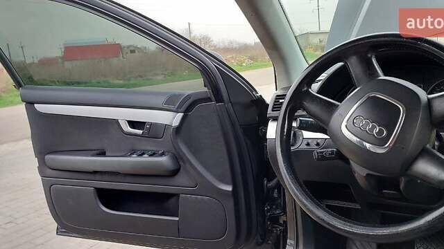 Ауди А4, объемом двигателя 1.8 л и пробегом 320 тыс. км за 6500 $, фото 1 на Automoto.ua