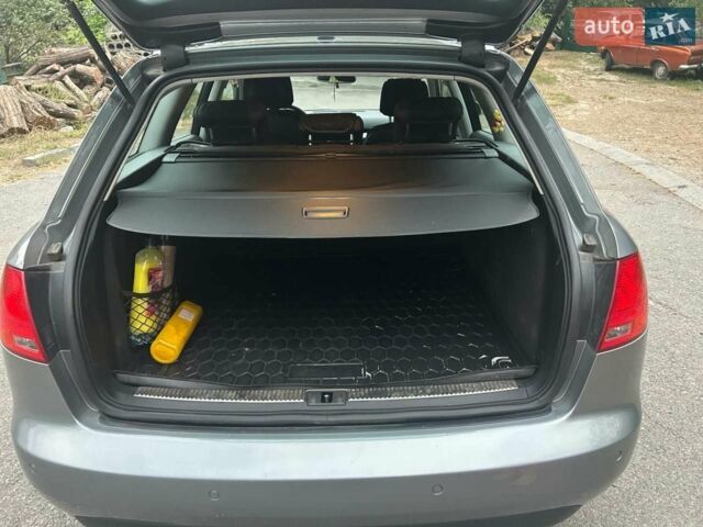 Ауді А4, об'ємом двигуна 2 л та пробігом 270 тис. км за 9000 $, фото 1 на Automoto.ua