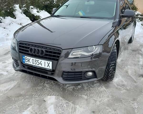 Ауді А4, об'ємом двигуна 1.8 л та пробігом 244 тис. км за 8400 $, фото 1 на Automoto.ua
