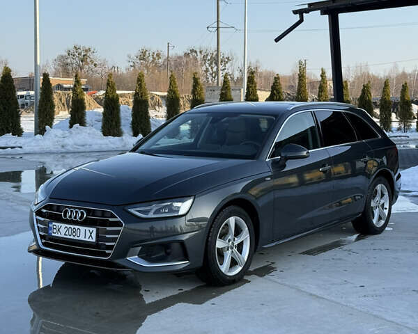 Ауді А4, об'ємом двигуна 2 л та пробігом 208 тис. км за 20400 $, фото 1 на Automoto.ua
