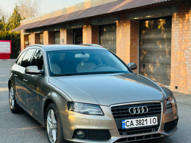 Жовтий Ауді А4, об'ємом двигуна 2 л та пробігом 356 тис. км за 8800 $, фото 1 на Automoto.ua