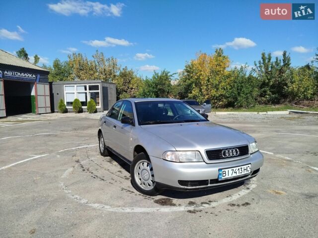 Сірий Ауді А4, об'ємом двигуна 1.6 л та пробігом 400 тис. км за 3010 $, фото 1 на Automoto.ua